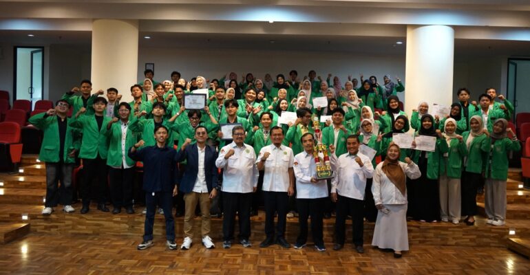 FTIKJuaraUmumPesomaIII2026,UINSaizuBeriApresiasikepadaMahasiswaBerprestasi