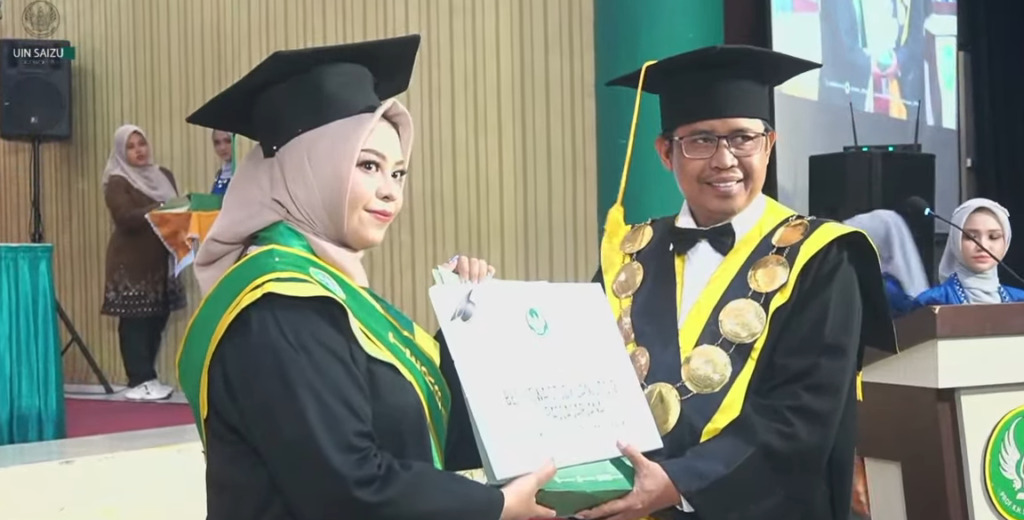 Wisuda S1 ke-73 UIN Saizu, FTIK Kukuhkan 438 Lulusan dan Raih IPK Tertinggi 3,92