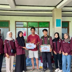 Kepedulian Sivitas Akademika FTIK bagi Warga Terdampak Bencana melalui Program FTIK Care