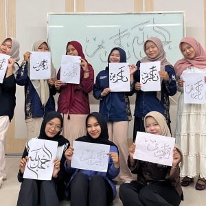 Komunitas PIAUD Studio Gelar Latihan Kaligrafi!