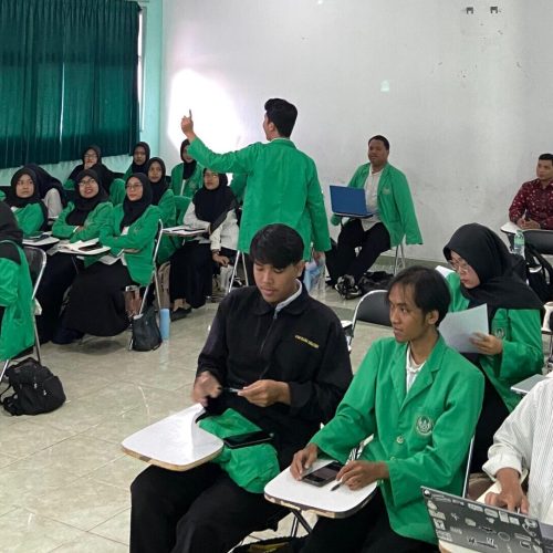 Bekali Mahasiswa Hadapi siswa di Era Digital, FTIK UIN Saizu Hadirkan Praktisi Pendidikan dalam Pembekalan Asistensi Mengajar
